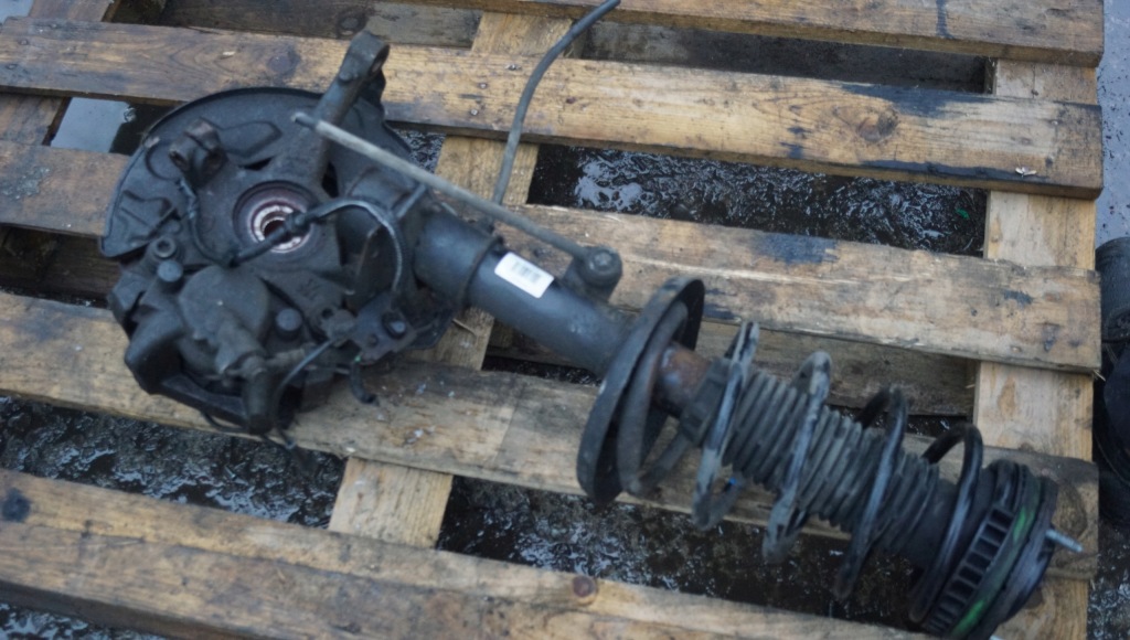 фото №6, Поворотный кулак амортизатор левый перед peugeot 508 i 1.6