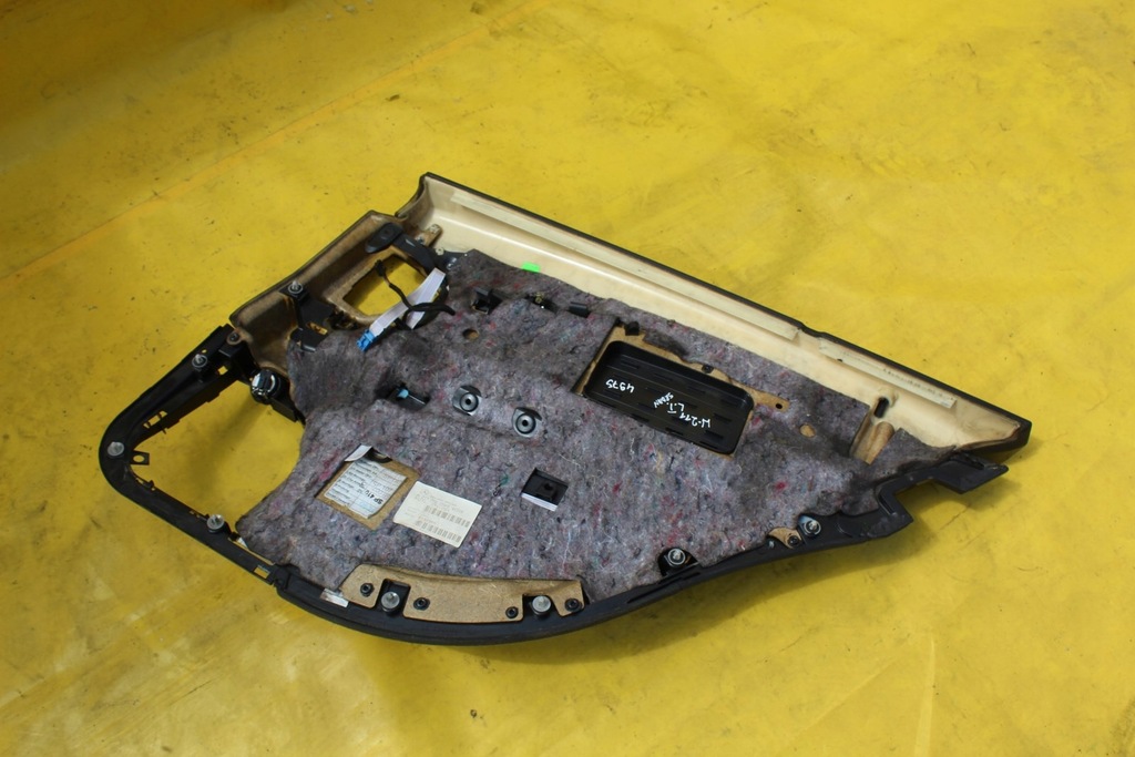 фото №8, Обшивка дверь левый задняя mercedes w211 sedan