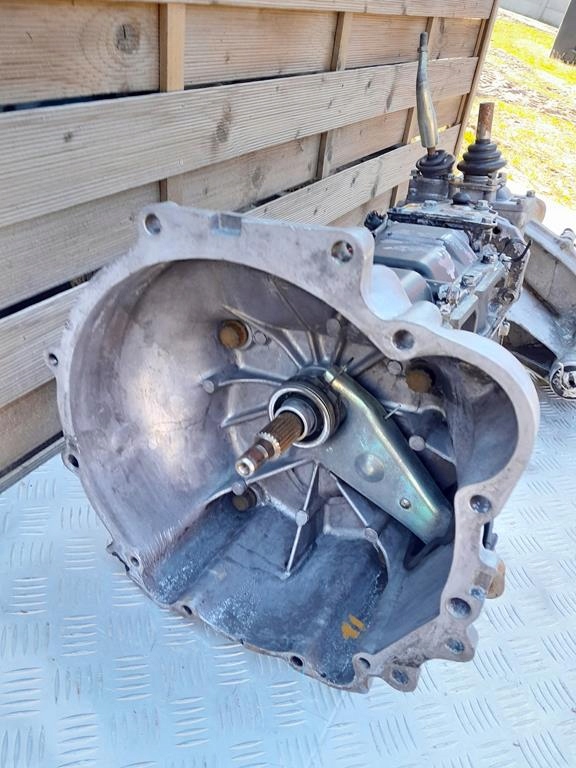 фото №13, Hyundai galloper 98-03 2.5 tdi коробка передач редуктор