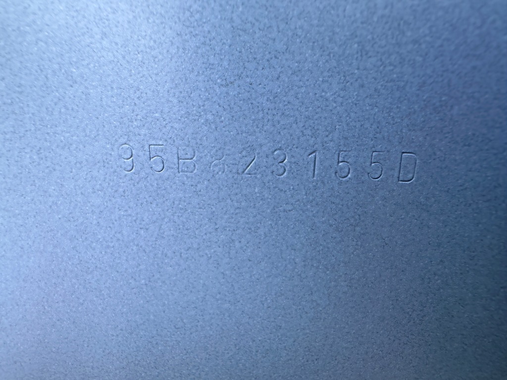 Porsche macan рестайлінг  капот кришка двигуна 95b823155d Оригінал