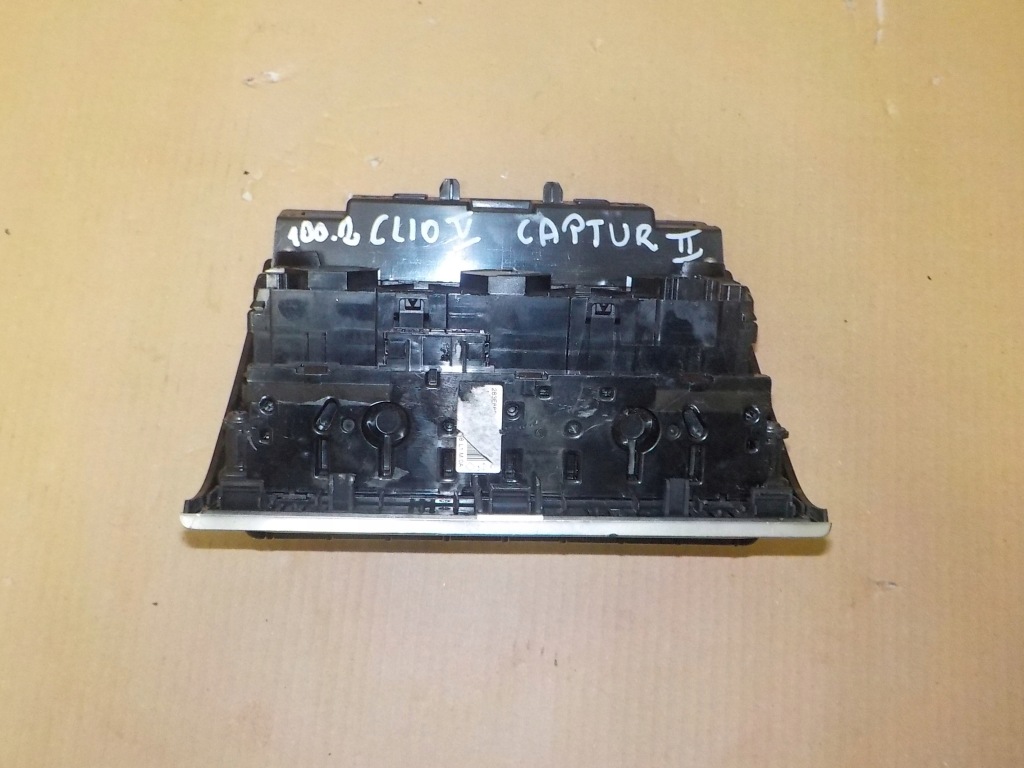 фото №3, Renault clio v captur ii панель кондиціонера рамка