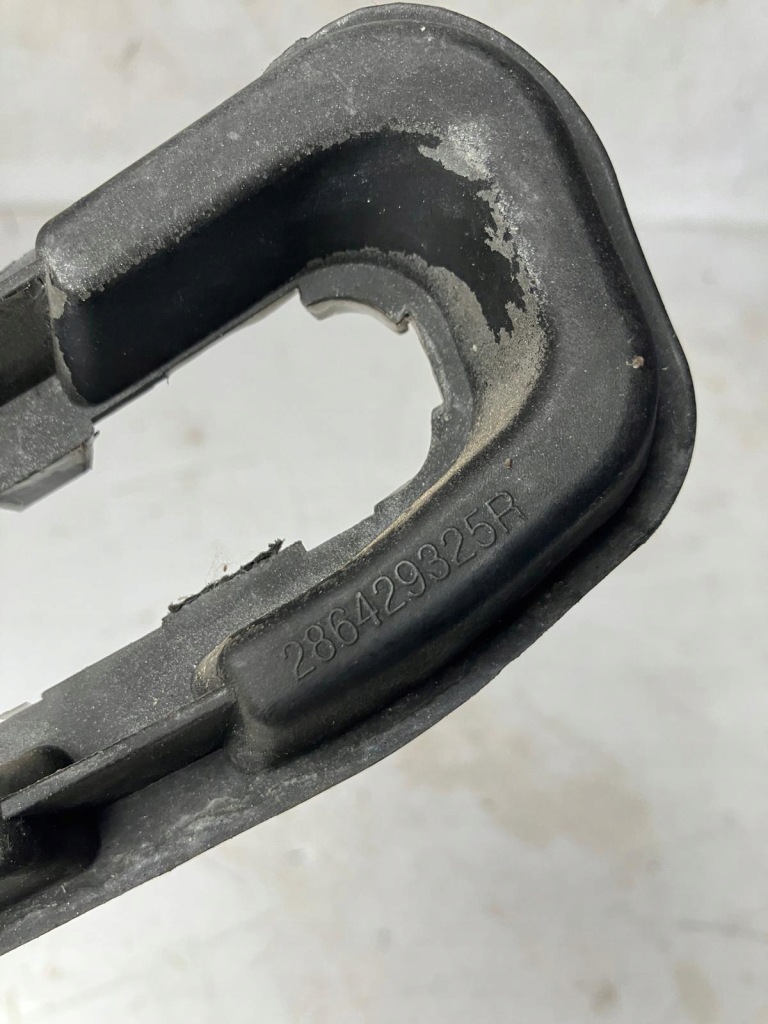 фото №5, Кронштейн кронштейн розпилювача лівий перед renault latitude 286429325r