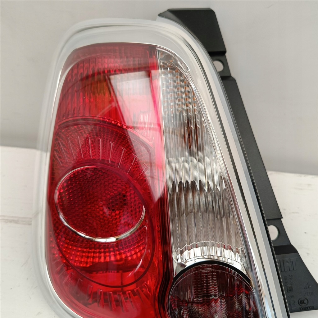 фото №3, Лампа левая задняя fiat 500 51885548