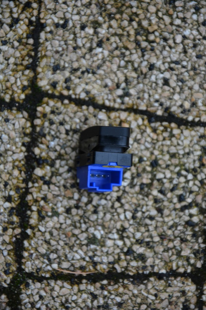 фото №7, Панель кнопка замка volkswagen оригінальний номер 7p6962126a