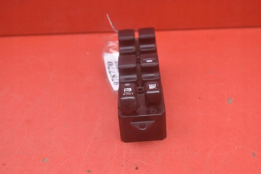 фото №6, Панель керування вікон eu 8608a207 mitsubishi asx 1 i 10-12