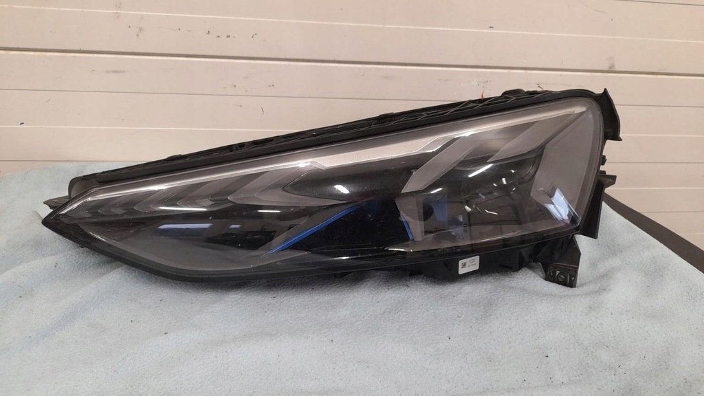 фото №1, Лампа передня ліва audi e-tron gt laser full led 4j3941085
