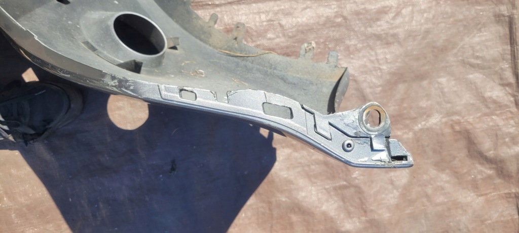 Renault clio 3 рестайлинг  195 бампер перед передний / 6170 Доставка