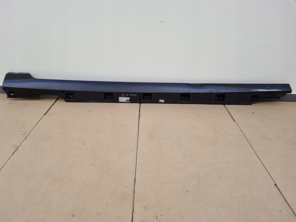 фото №12, Молдинг поріг права vw passat b8 3g0853858f