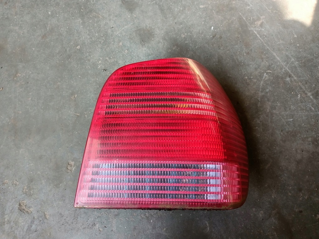 фото №1, Лампа задняя правая vw polo 6n2
