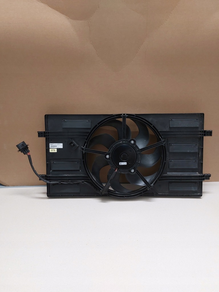 фото №1, Вентилятор vw polo vi 2q0121203 /207 оригинал