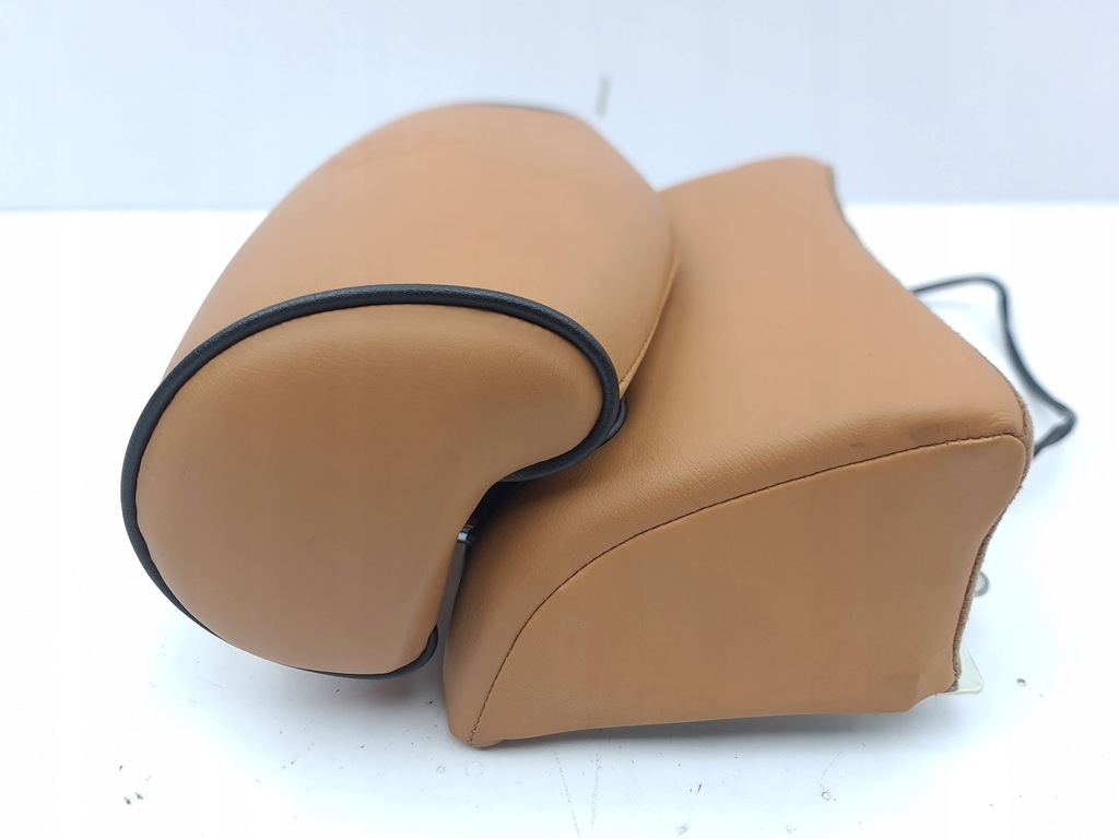 фото №5, Maserati quattroporte 2008 середина подголовник сиденье заднего