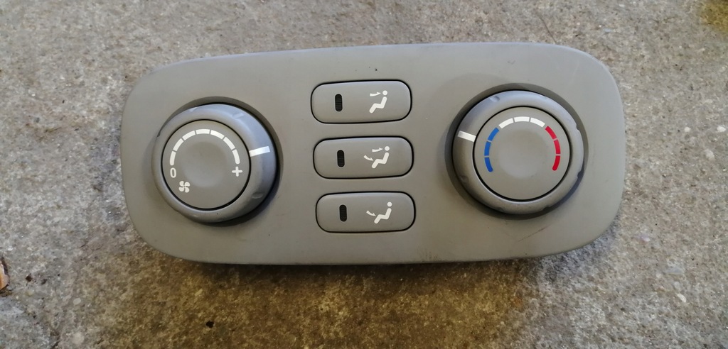 фото №1, Kia carnival ii 06-14 панель обдув