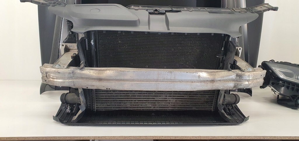 фото №5, Audi a4 b8 8k s-line 2.0 lift перед капот ксенон