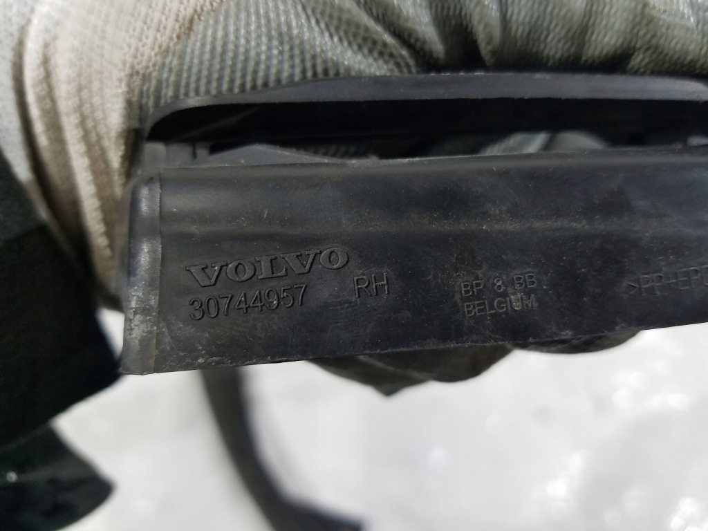 фото №3, Направляющая перед volvo v50 s40 ii lift