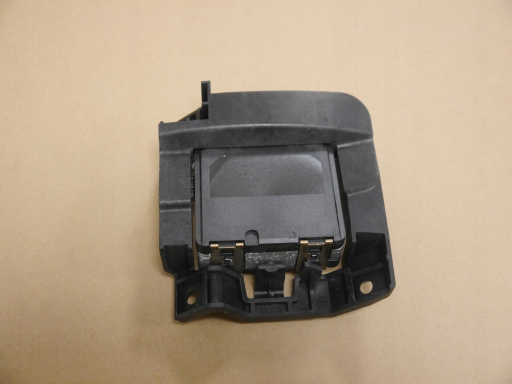 фото №1, Audi a5 8w радар dystronic левый 4m0907590e