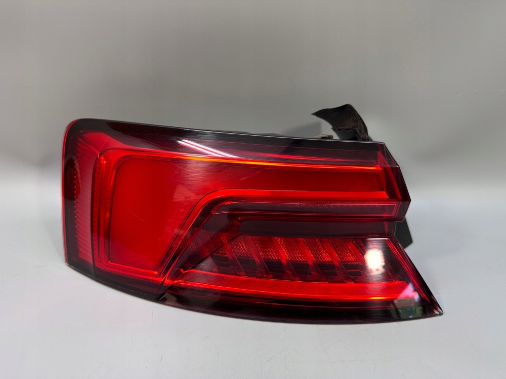 Купити Audi a5 f5 8w фара задня ліва кутова led matrix 8w6945091d