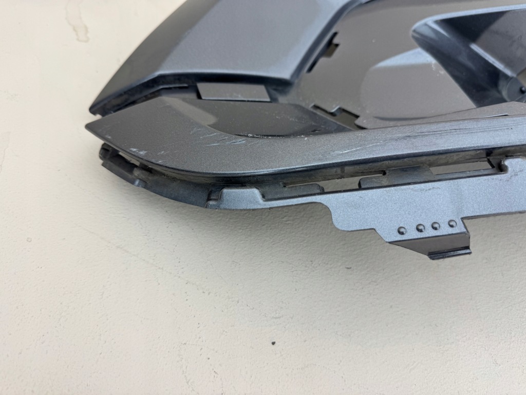 Opel combo e proace 18r- кутик бампера праві перед передній Доставка