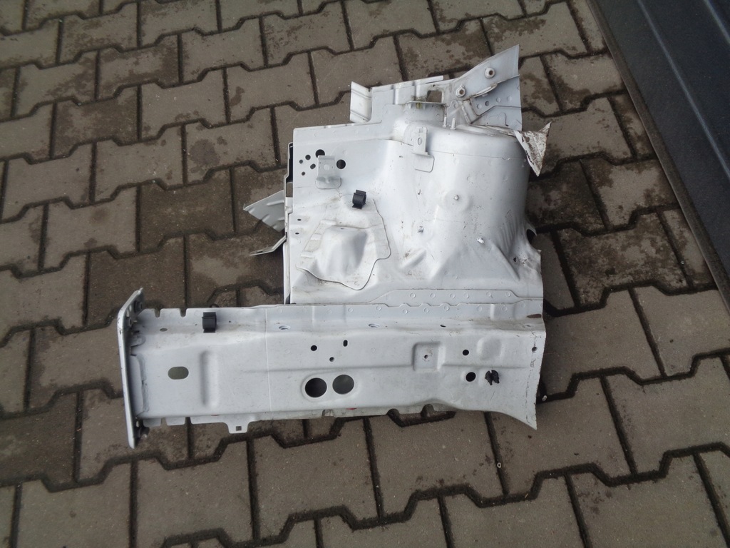 фото №2, Ford b-max четверть подкрылок правый