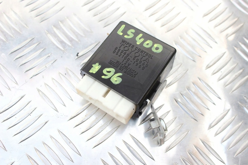 фото №1, Lexus ls 400 1989 модуль реле дворник