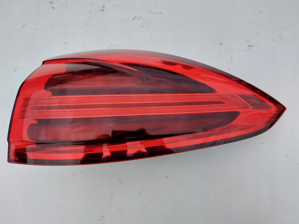 Купить Porsche cayenne 7p5 фара правая 7p5945208p