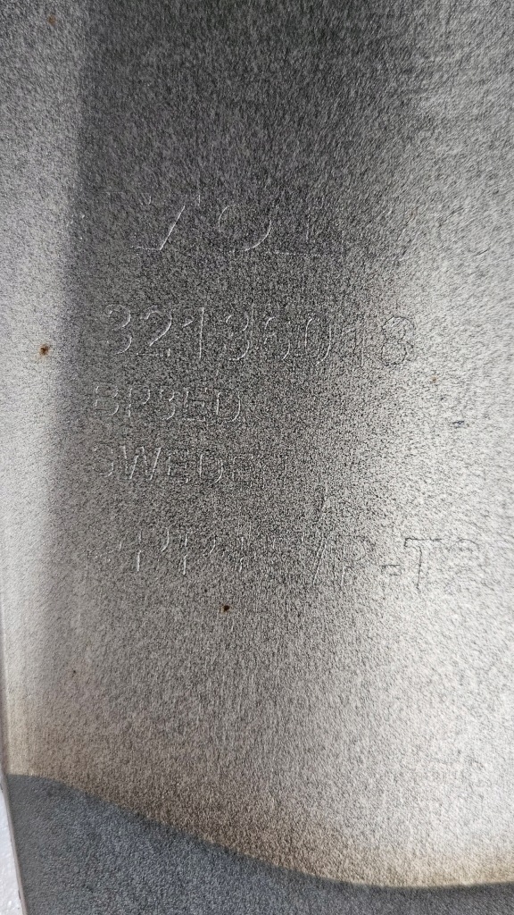 Бампер задняя задний диффузор накладка хром volvo v90 4xpdc lift гибрид 2020- Недорого