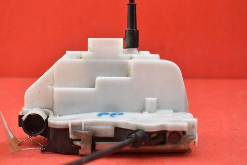 фото №2, Замок двері правий перед eu 012900 renault vel satis 09r