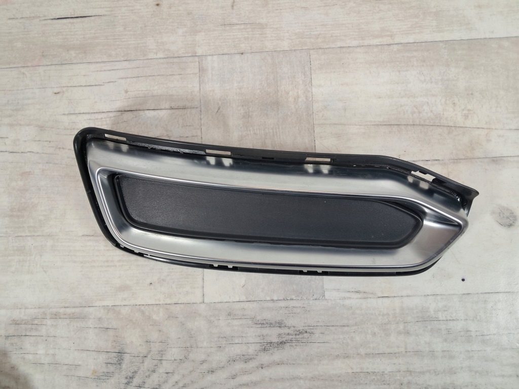 фото №1, Audi a6 c8 решётка бампера решётка радиатора правый задняя задняя 4k0807320a