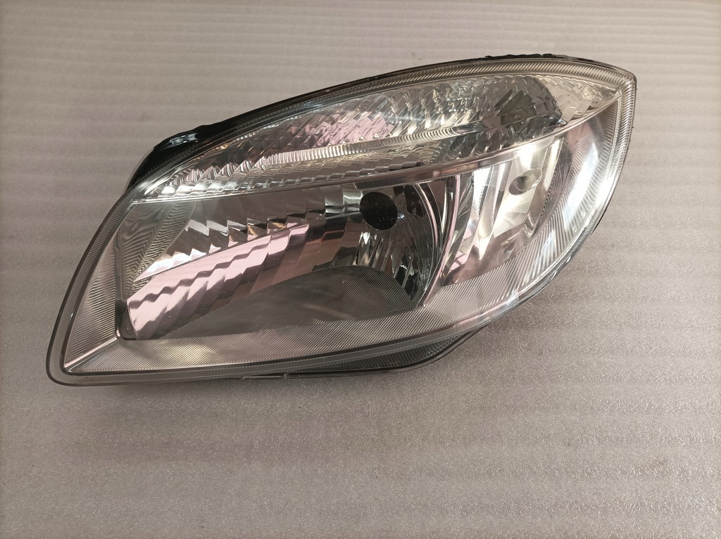 фото №1, Skoda fabia ii roomster лампа левая перед