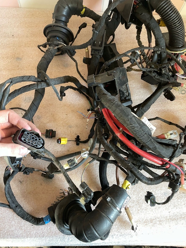 фото №9, Электропроводка жгут отсек двигателя mercedes b-klasa w247 a1775404706