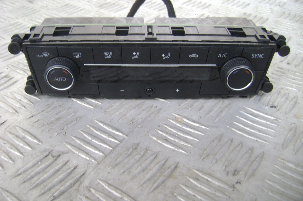 фото №1, Vw t-cross - панель кондиционера 2g0907044m