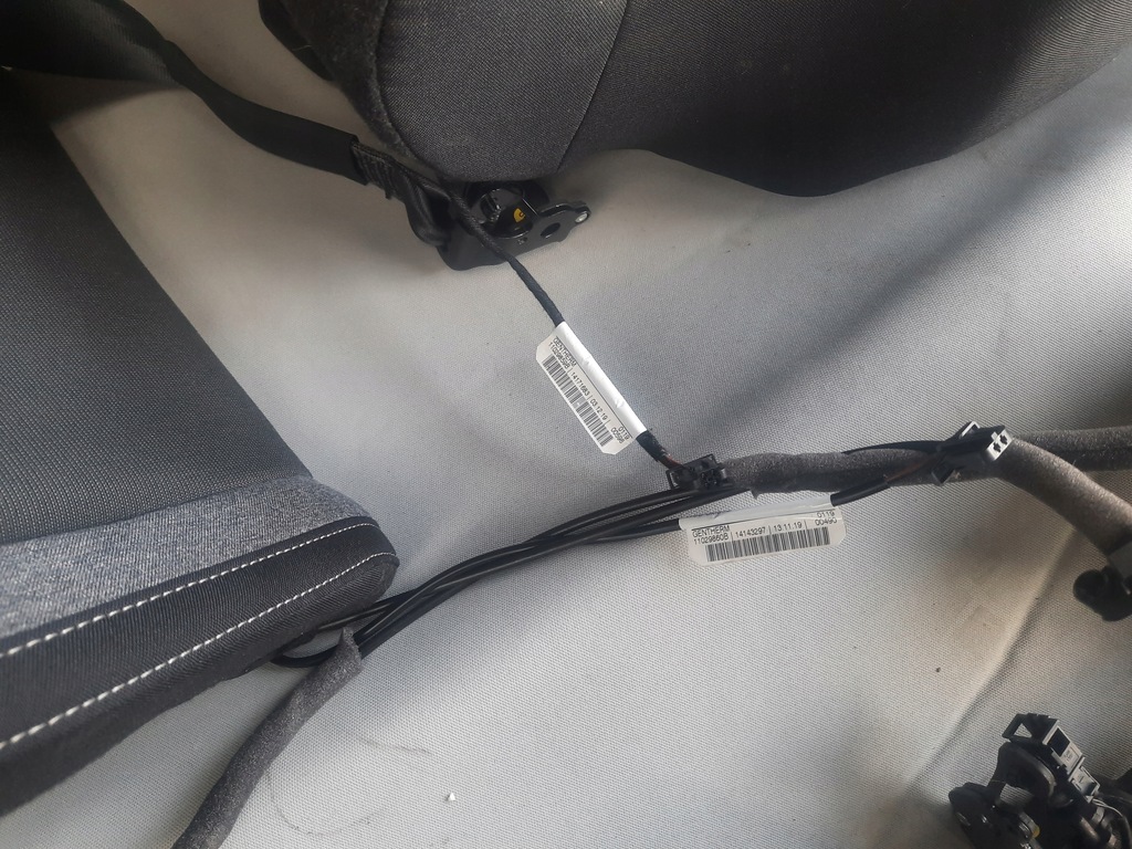 фото №9, Skoda karoq сиденья заднее сиденье подогрев kpl.