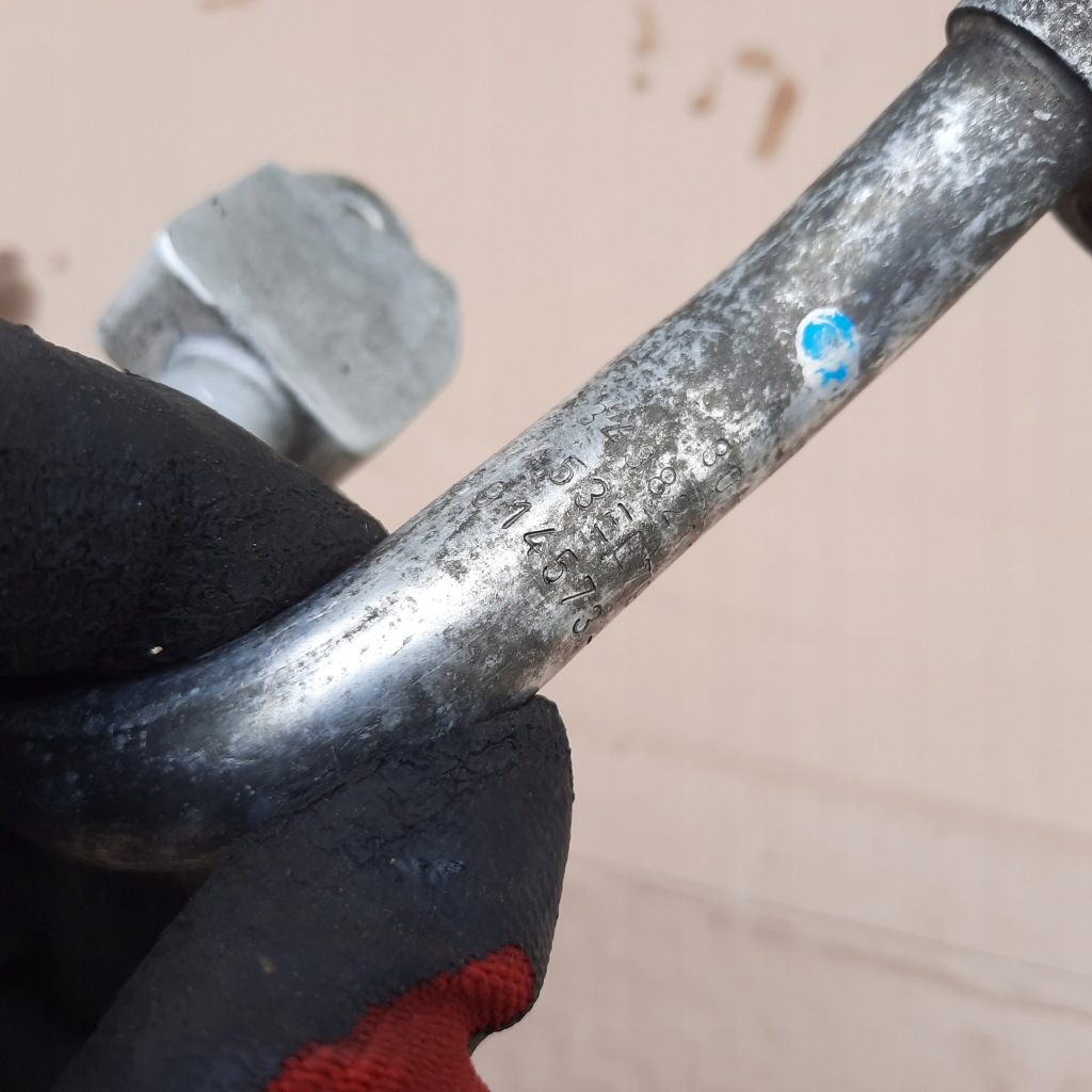 Bmw e60 e61 трубка шланг кондиціонера 6914573 Оригінал