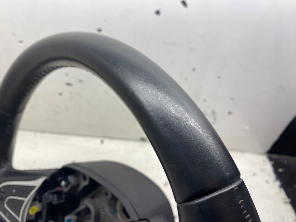 фото №11, Renault megane iv воздуховод кожа мультифункция 484003952r