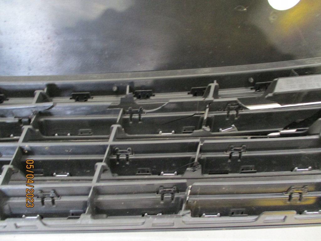 фото №12, Решётка радиатора крышка решётка радиатора vw passat b8 3g0 повреждённая