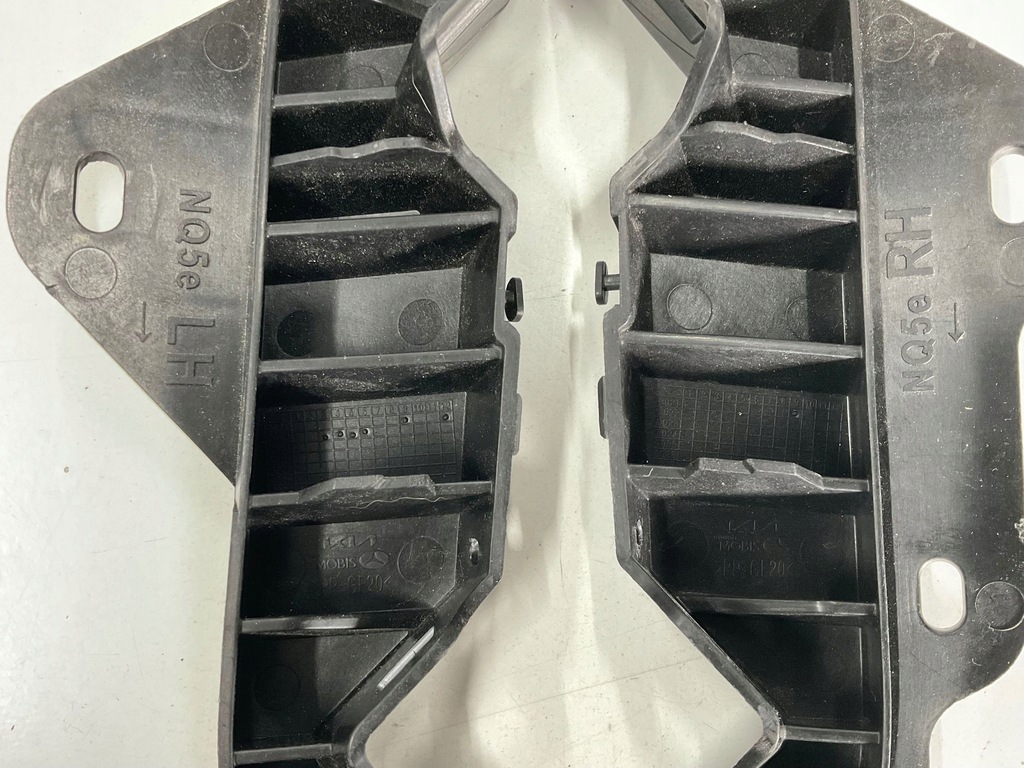 фото №12, Напрямна, кронштейн решітка, решітка kia sportage v/5 праве i ліва 569.