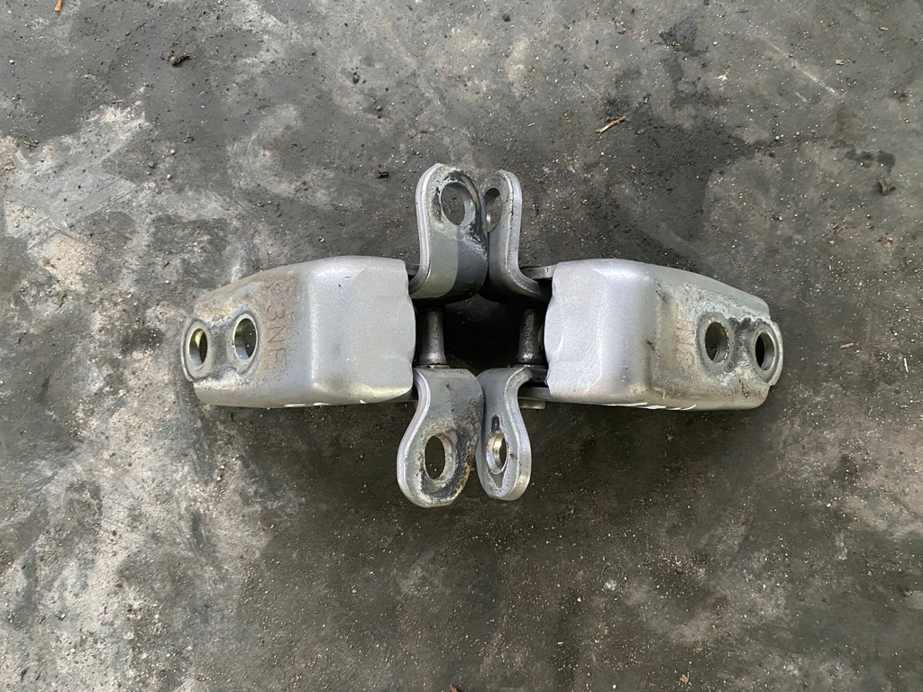 фото №1, Honda fr-v петли дверь правый перед