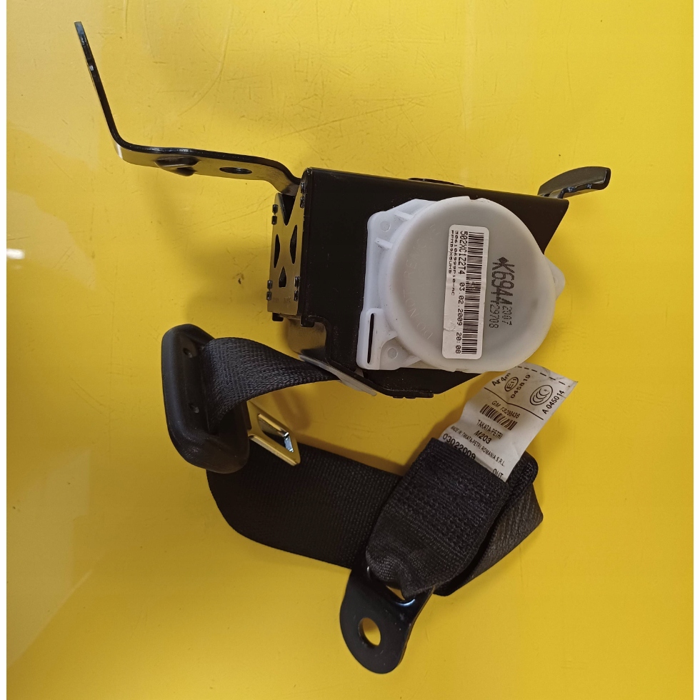 Купить Ремень безопасности левый задний  opel insignia a d5 045819 nr478