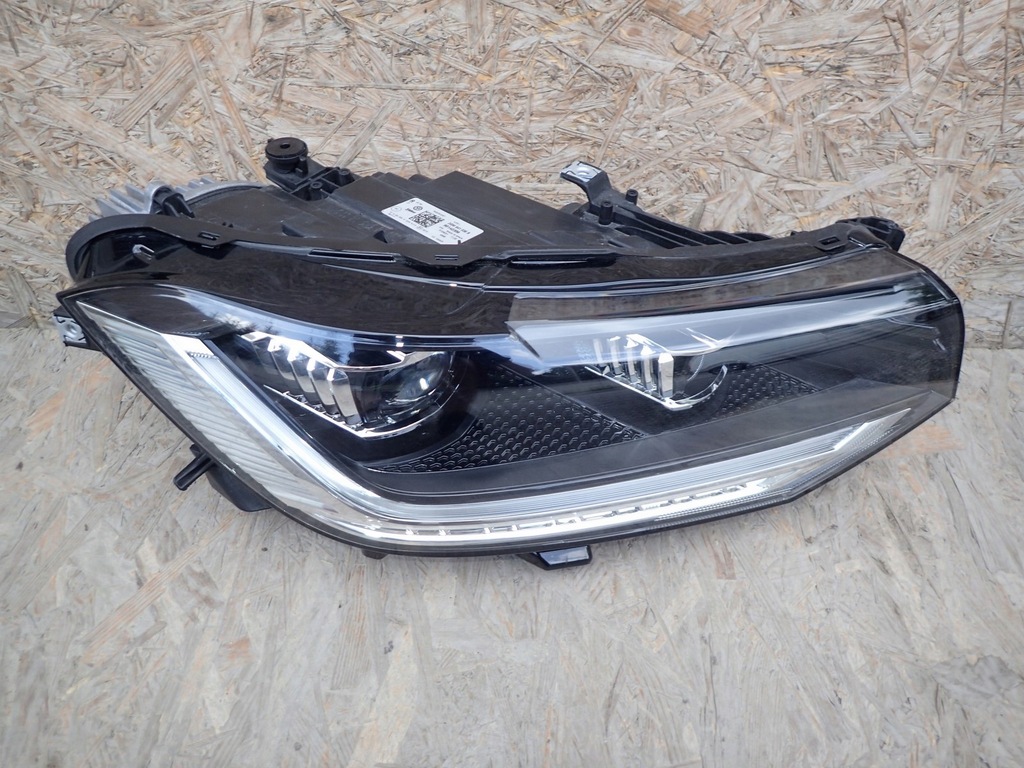 фото №1, Лампа права правий full led vw t cross c11