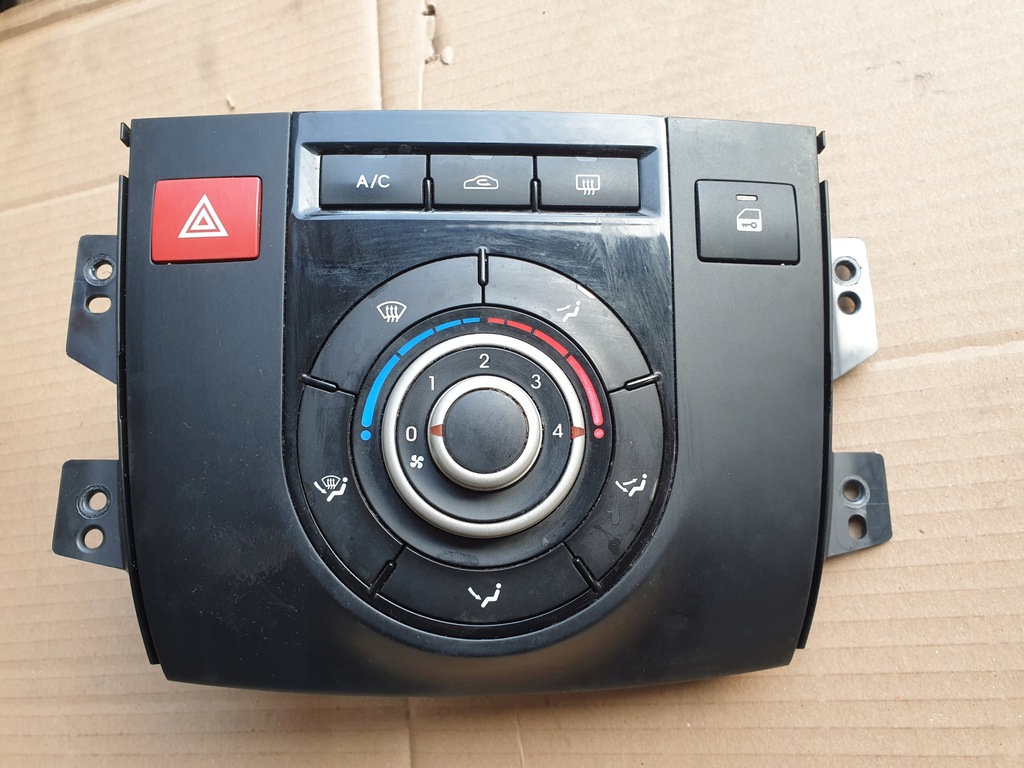 фото №1, Панель кондиціонер kia venga 2009- 97250-1p150