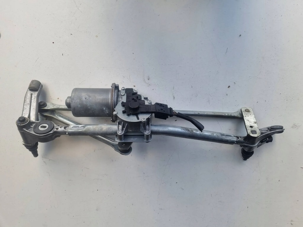 фото №7, Bmw 3 e90 e91 lift механизм дворник перед 6978263 europa