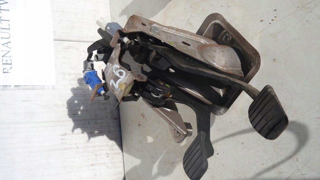 фото №3, Педаль педали renault twingo ii 8200426238