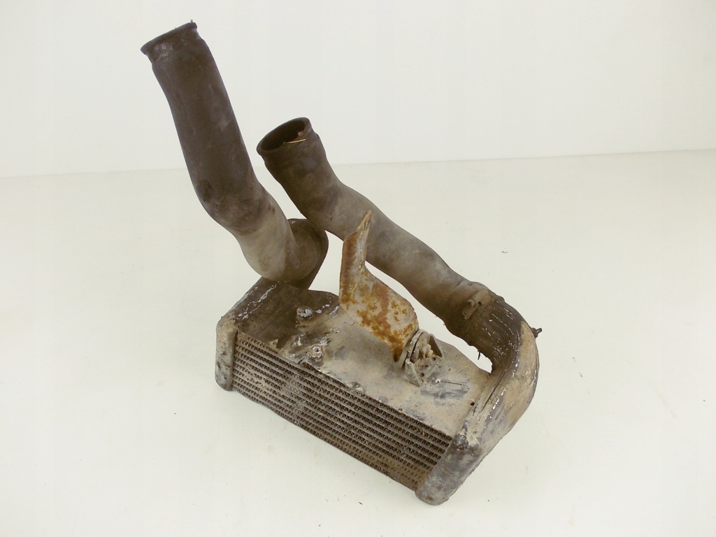 Купити Інтеркулер радіатор повітря audi b4 1,9 tdi