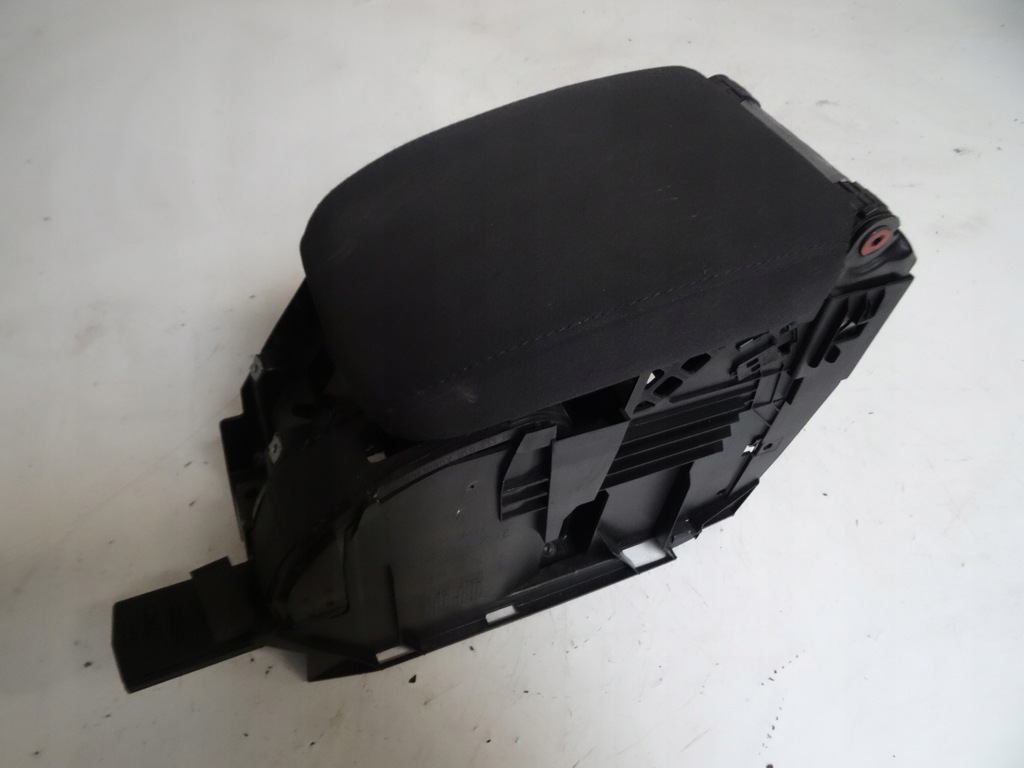 фото №1, Подлокотник volkswagen eos 1q0864251c