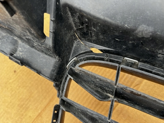 Решітка радіатора радіатора решітка радіатора audi tt 2006-2014_8j0853651h oryg Недорого