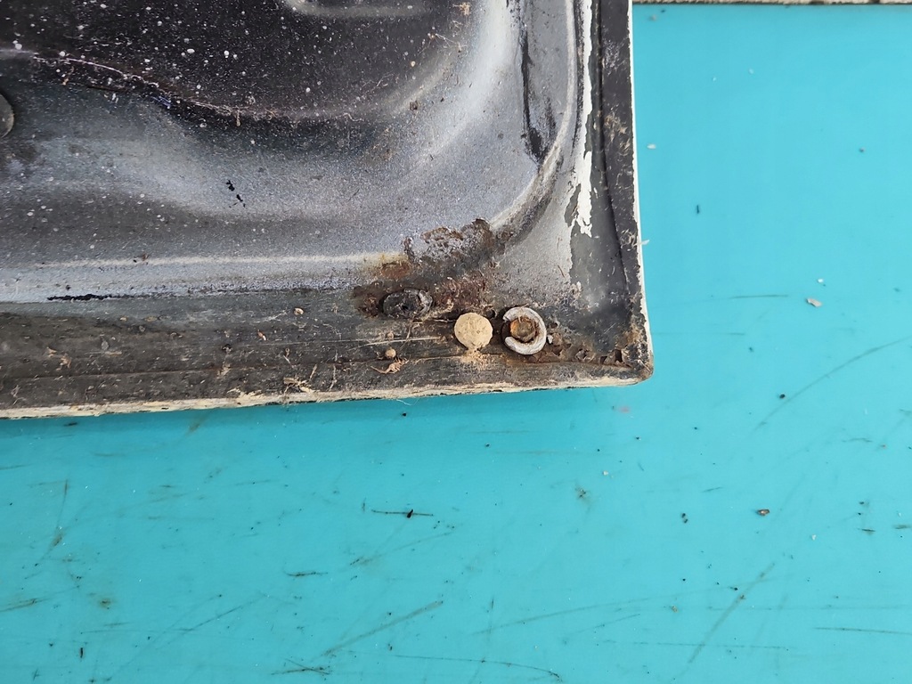 фото №13, Крышка багажника задняя mercedes 123 sedan белый