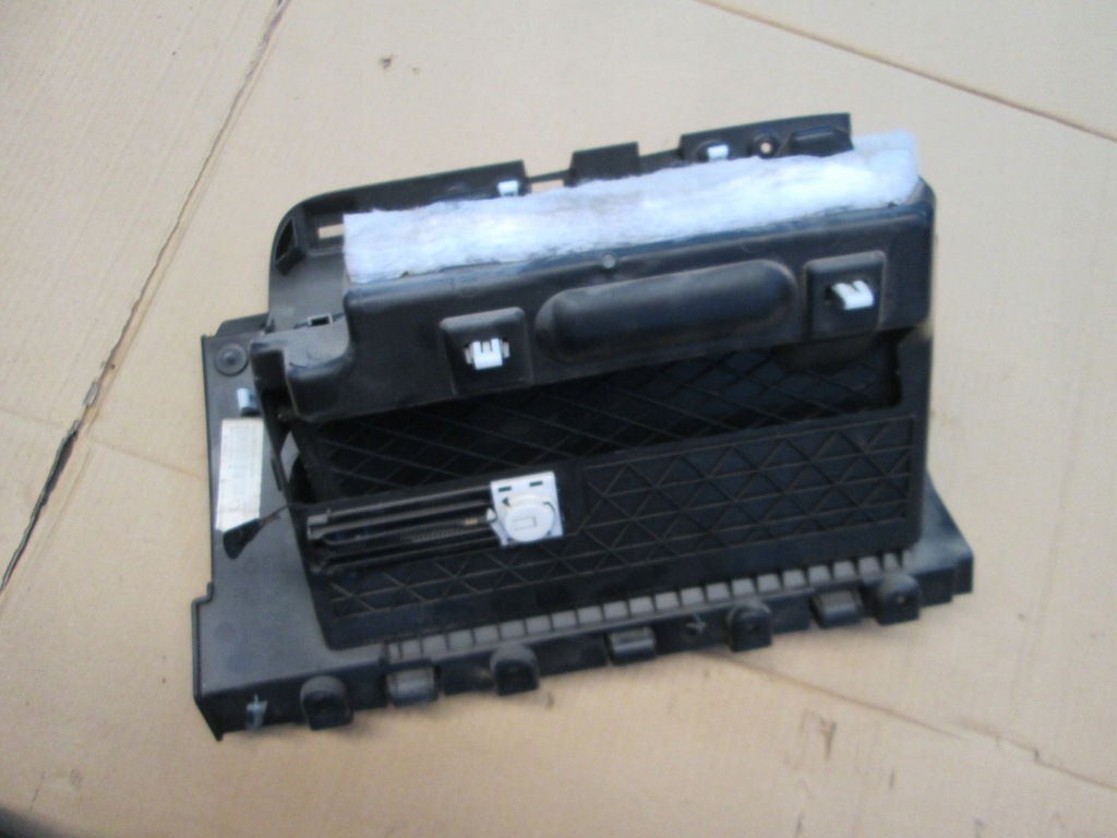 фото №12, Dodge durango iii 11- бардачок w панель пасажира