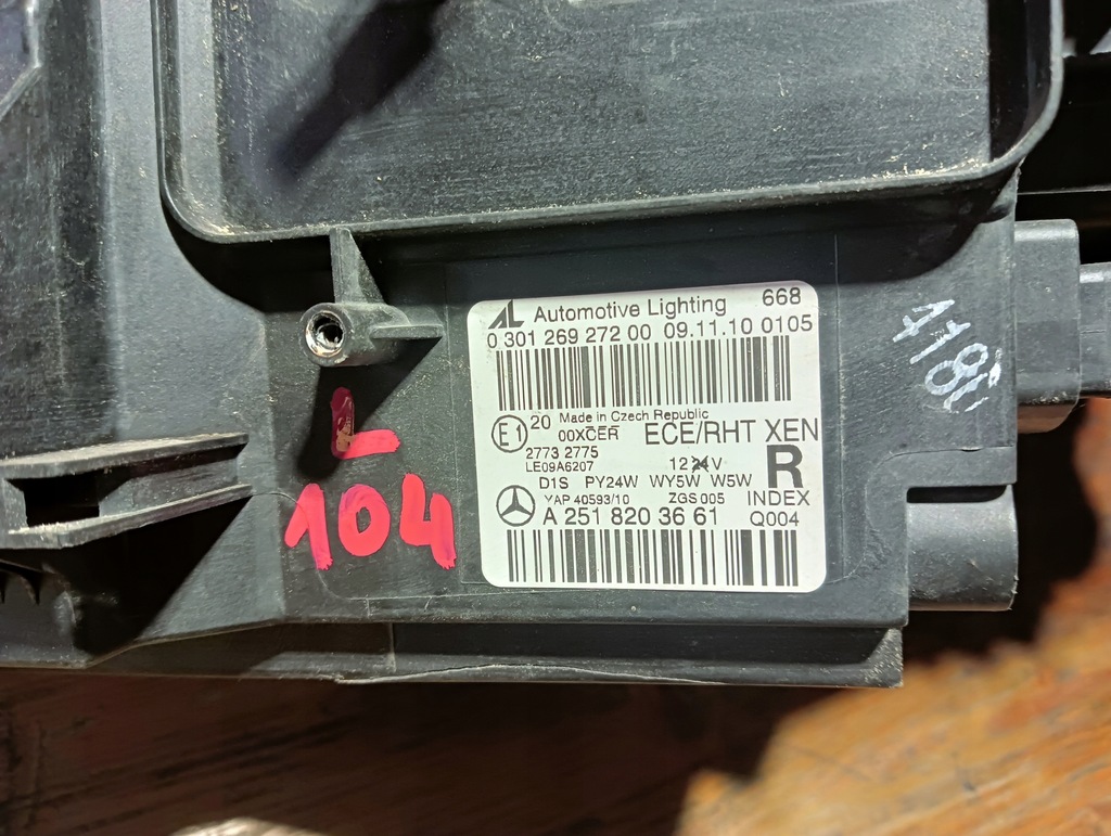 фото №6, Лампа права передня mercedes w251