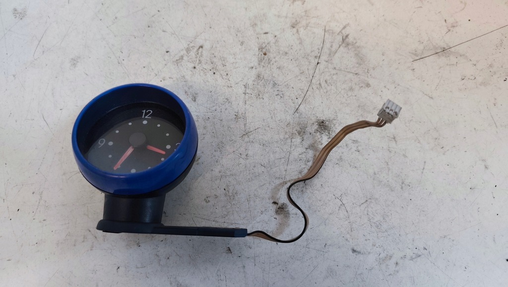 фото №1, Приборная панель часы 3pin smart fortwo