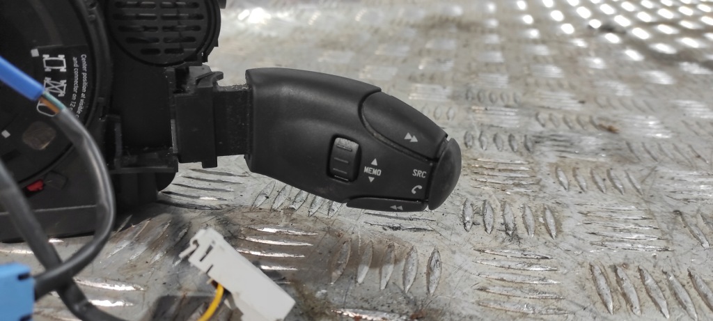 фото №4, Перемикач комбінований стрічка ds3 2009- poznań