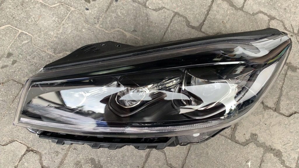 фото №1, Kia sorento lift 2018- лампа левая передняя